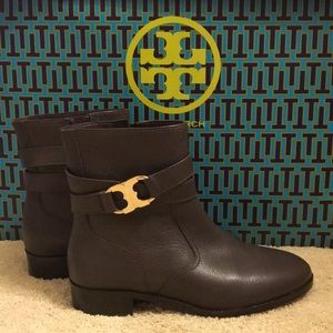 NWT Tory Burch Gemini Link Coconut Booties